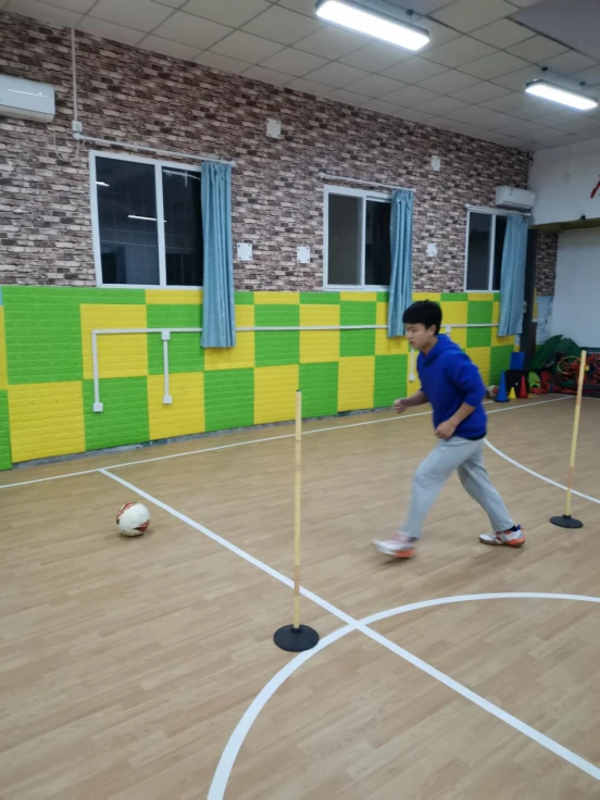 使用专业设备提升篮球训练效果的方法_2